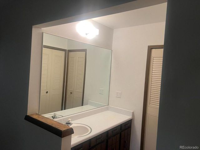 2905 S Vaughn Way, Aurora, CO 80014