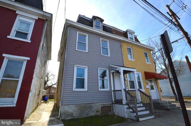 350 E BROAD, Burlington, NJ 08016