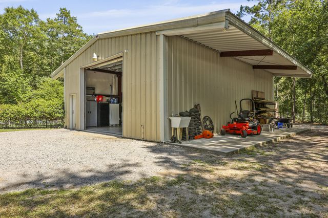 8013 Little Britton Road, Hollywood, SC 29449