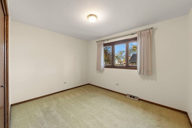 3068 Hickory Road, Homewood, IL 60430