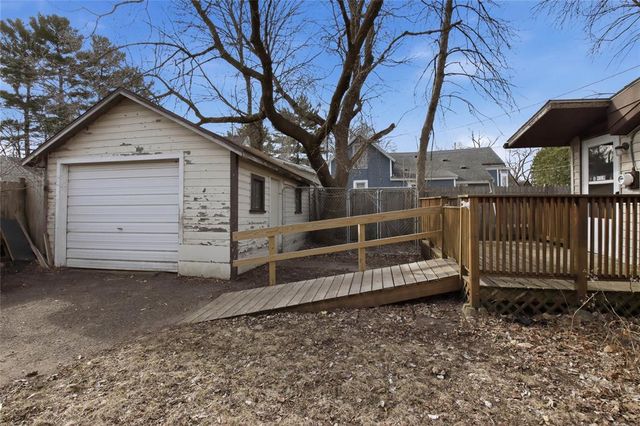 1127 E Madison Street, Eau Claire, WI 54703