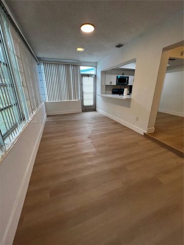 4177 NW 52nd Ave, Lauderdale Lakes, FL 33319