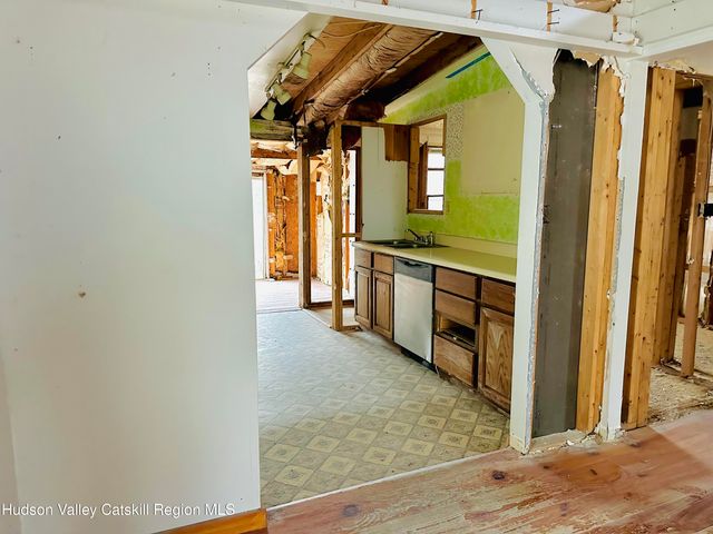 30 Rose Street, Niverville, NY 12130