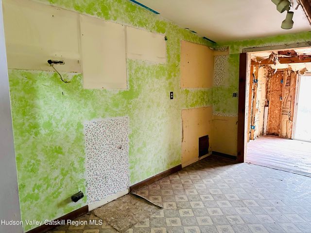 30 Rose Street, Niverville, NY 12130