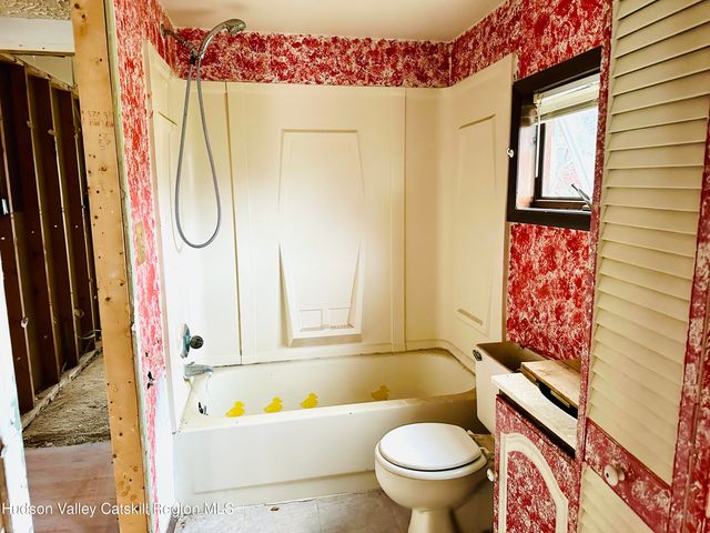 30 Rose Street, Niverville, NY 12130