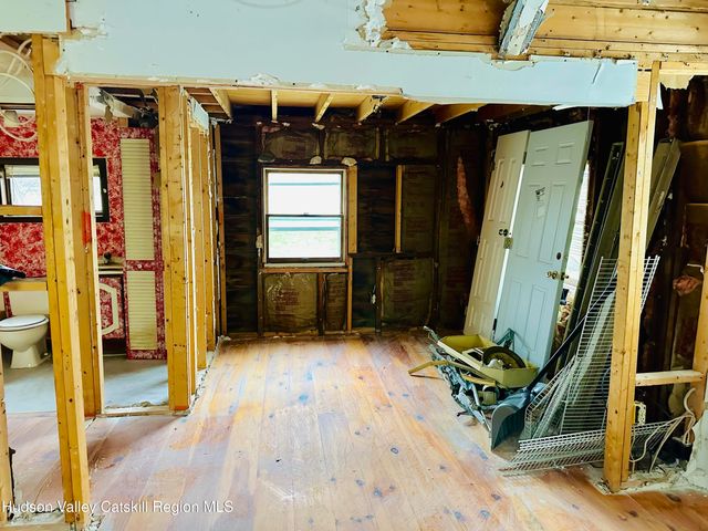 30 Rose Street, Niverville, NY 12130