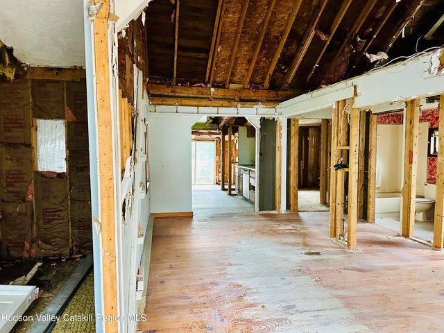 30 Rose Street, Niverville, NY 12130