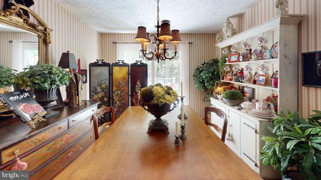 17415 FOUNDERS MILL DR, Rockville, MD 20855