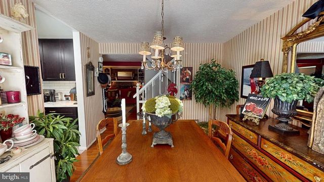 17415 FOUNDERS MILL DR, Rockville, MD 20855