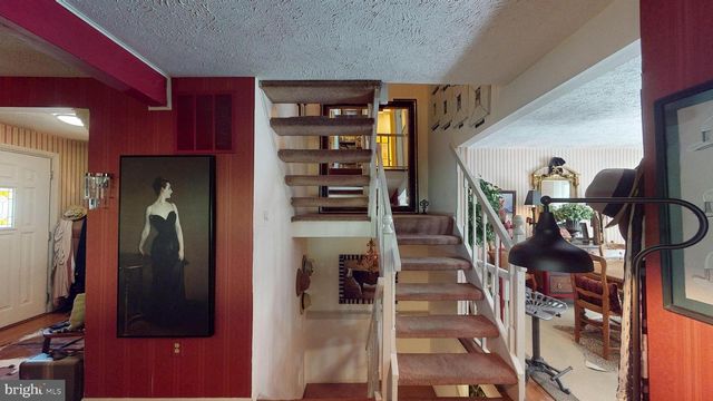 17415 FOUNDERS MILL DR, Rockville, MD 20855