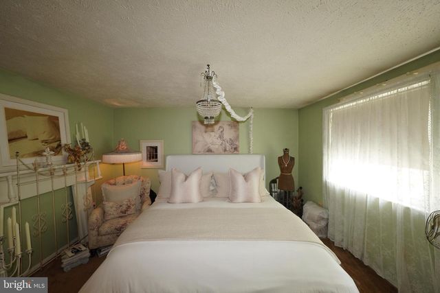 17415 FOUNDERS MILL DR, Rockville, MD 20855