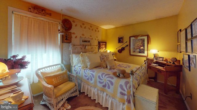 17415 FOUNDERS MILL DR, Rockville, MD 20855