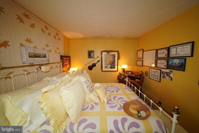 17415 FOUNDERS MILL DR, Rockville, MD 20855