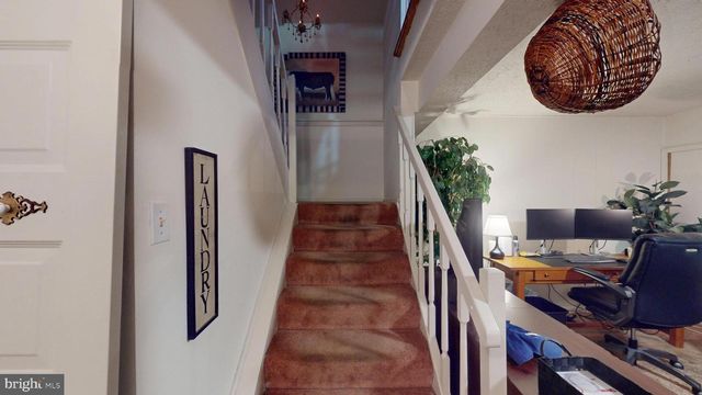 17415 FOUNDERS MILL DR, Rockville, MD 20855