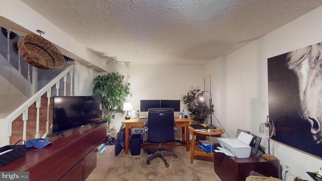 17415 FOUNDERS MILL DR, Rockville, MD 20855