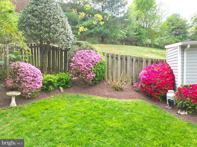 17415 FOUNDERS MILL DR, Rockville, MD 20855