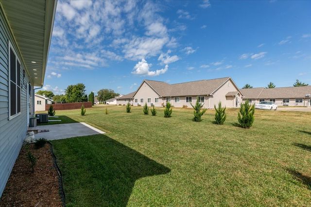 1613 McKay Drive, Knoxville, IA 50138