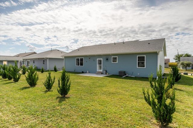 1613 McKay Drive, Knoxville, IA 50138