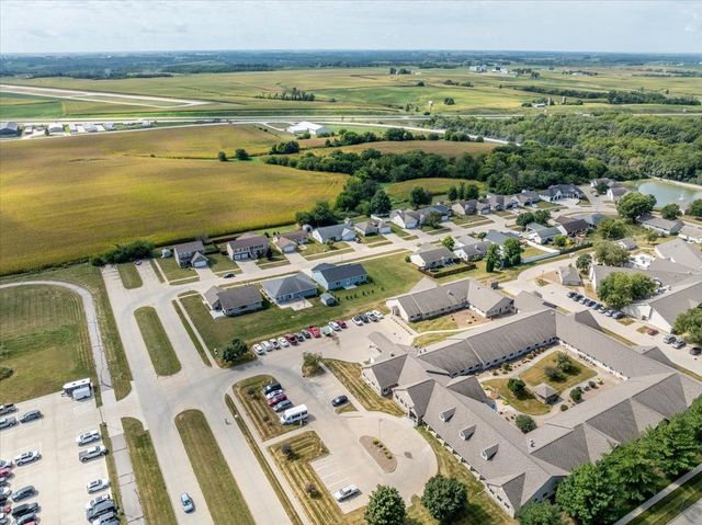 1613 McKay Drive, Knoxville, IA 50138