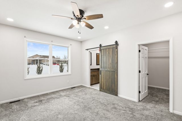 1613 McKay Drive, Knoxville, IA 50138