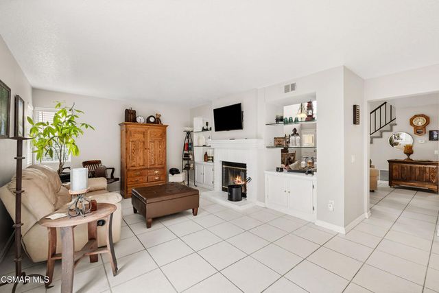 680 Sedgeworth Court, Simi Valley, CA 93065