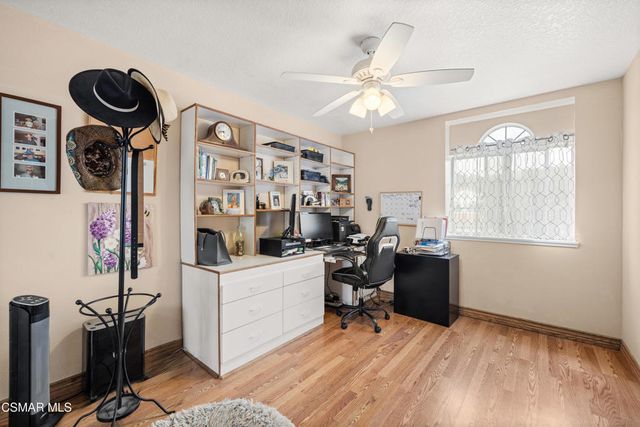 680 Sedgeworth Court, Simi Valley, CA 93065