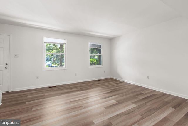 5131 REDBUD RD, Fredericksburg, VA 22407