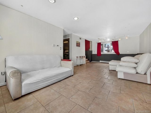 54 Blauvelt Road, Blauvelt, NY 10913