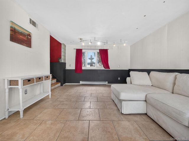 54 Blauvelt Road, Blauvelt, NY 10913