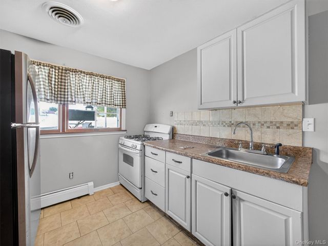 54 Blauvelt Road, Blauvelt, NY 10913