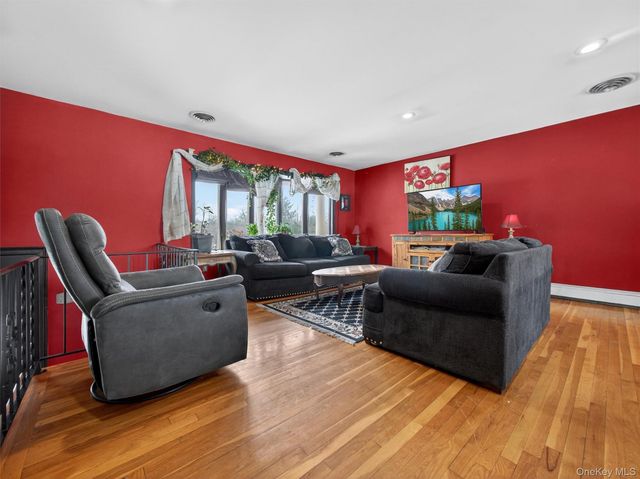 54 Blauvelt Road, Blauvelt, NY 10913