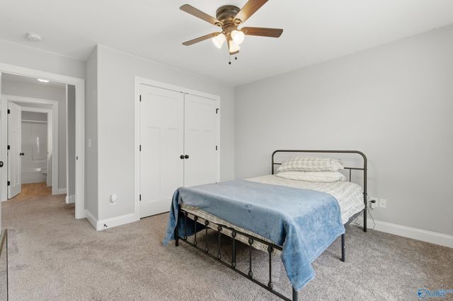 52 Atherton Circle SW, Huntsville, AL 35824