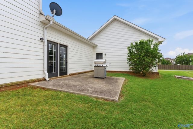 52 Atherton Circle SW, Huntsville, AL 35824