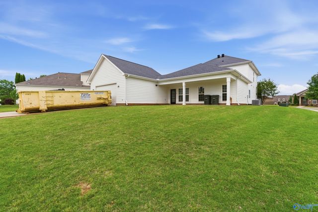 52 Atherton Circle SW, Huntsville, AL 35824