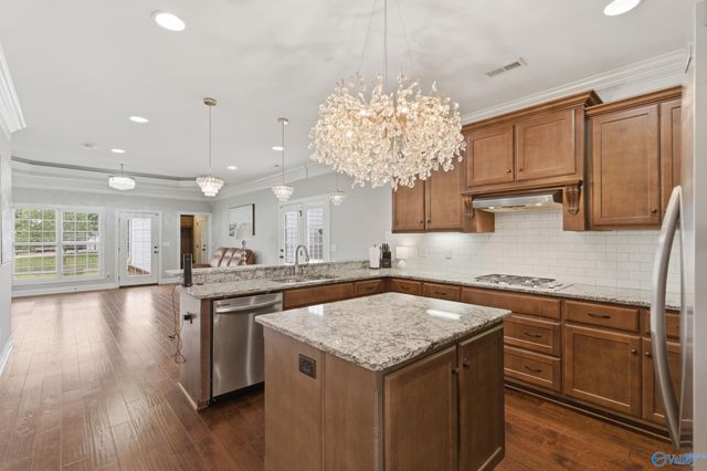 52 Atherton Circle SW, Huntsville, AL 35824
