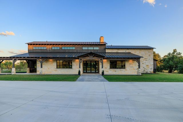 5862 Ranch Road 965, Llano, TX 78643