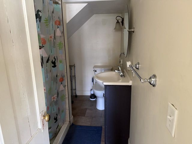 384 North Street, Burlington, VT 05401