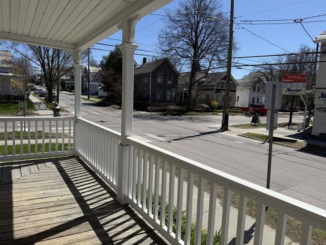 384 North Street, Burlington, VT 05401