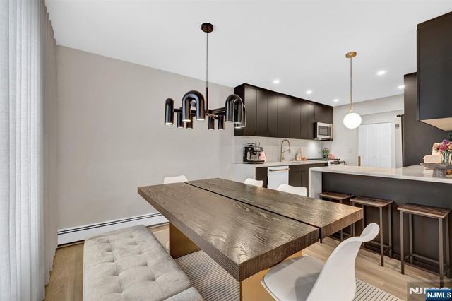 35 Riverview Court 35, Secaucus, NJ 07094