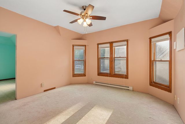 922 Beech Street, Saint Paul, MN 55106
