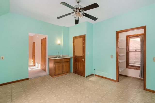 922 Beech Street, Saint Paul, MN 55106