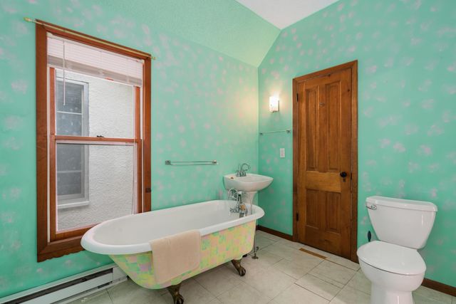 922 Beech Street, Saint Paul, MN 55106