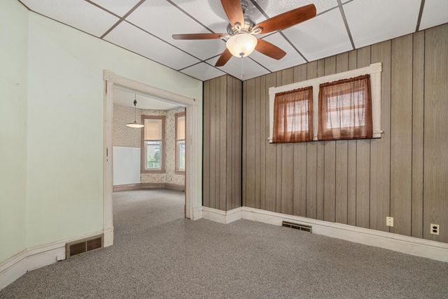 922 Beech Street, Saint Paul, MN 55106