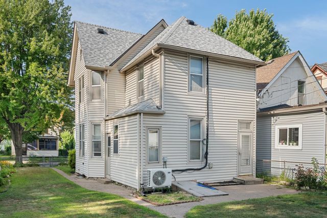 922 Beech Street, Saint Paul, MN 55106