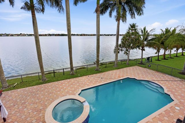 18662 SW 17th Court, Miramar, FL 33029