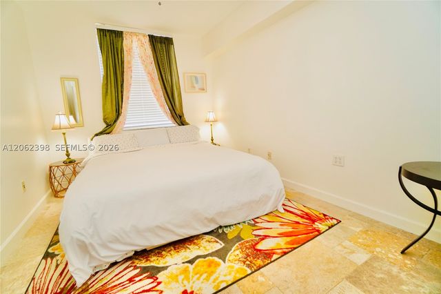 1900 Van Buren St 118B, Hollywood, FL 33020