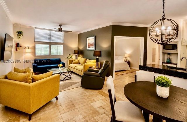 1900 Van Buren St 118B, Hollywood, FL 33020
