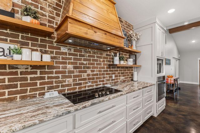 45 Entrekin Ln., Purvis, MS 39475