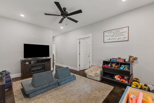 45 Entrekin Ln., Purvis, MS 39475