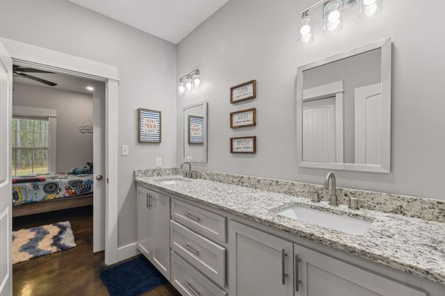 45 Entrekin Ln., Purvis, MS 39475